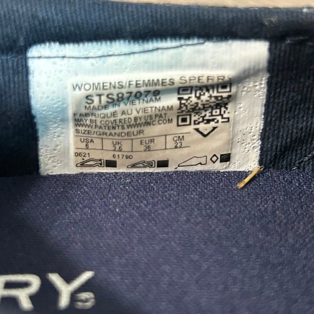 Sperry Crescent Twin Core Women’s Slip-On Shoes Size 6 Blue Animal Print - Picture 8 of 8